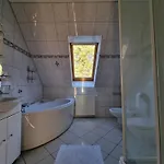 Maison d'hôtes Nad Jeziorem - Wlasny Kort Tenisowy, 100m Od Plazy, Bezposrednio Przy Velo Czorsztyn