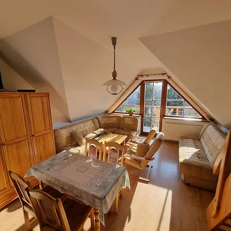 Maison d'hôtes Nad Jeziorem - Wlasny Kort Tenisowy, Basen, Bezposrednio Przy Velo Czorsztyn